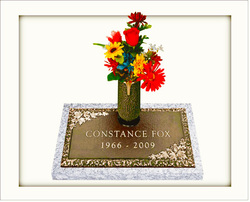 Maple Leaf 1 Individual Bronze Grave Marker